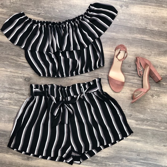 Ankle strap heels - Picture 3 of 3